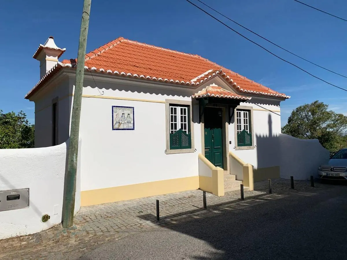 Holiday home Entire House - Romantic Vintage Cottage Sintra